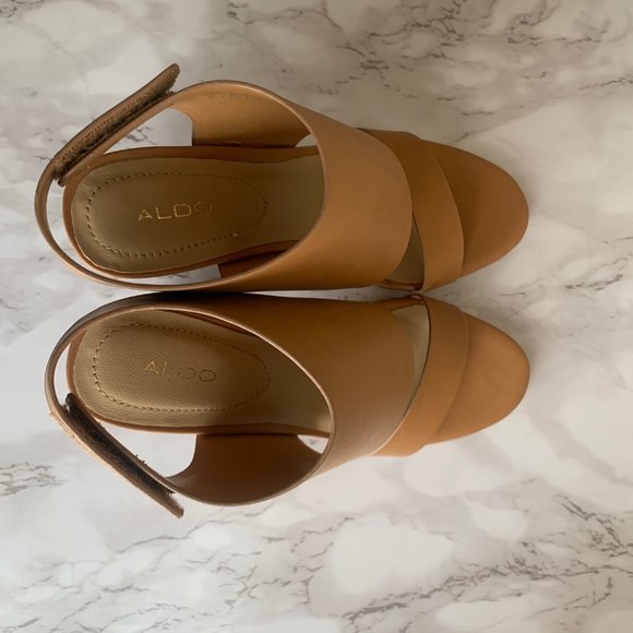 ALDO Mukai - Camel Vegan Leather Block Heel - Size 6 - Picture 7 of 7